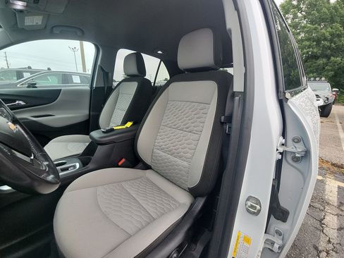 Used 2019 Chevrolet Equinox LT FWD image 18