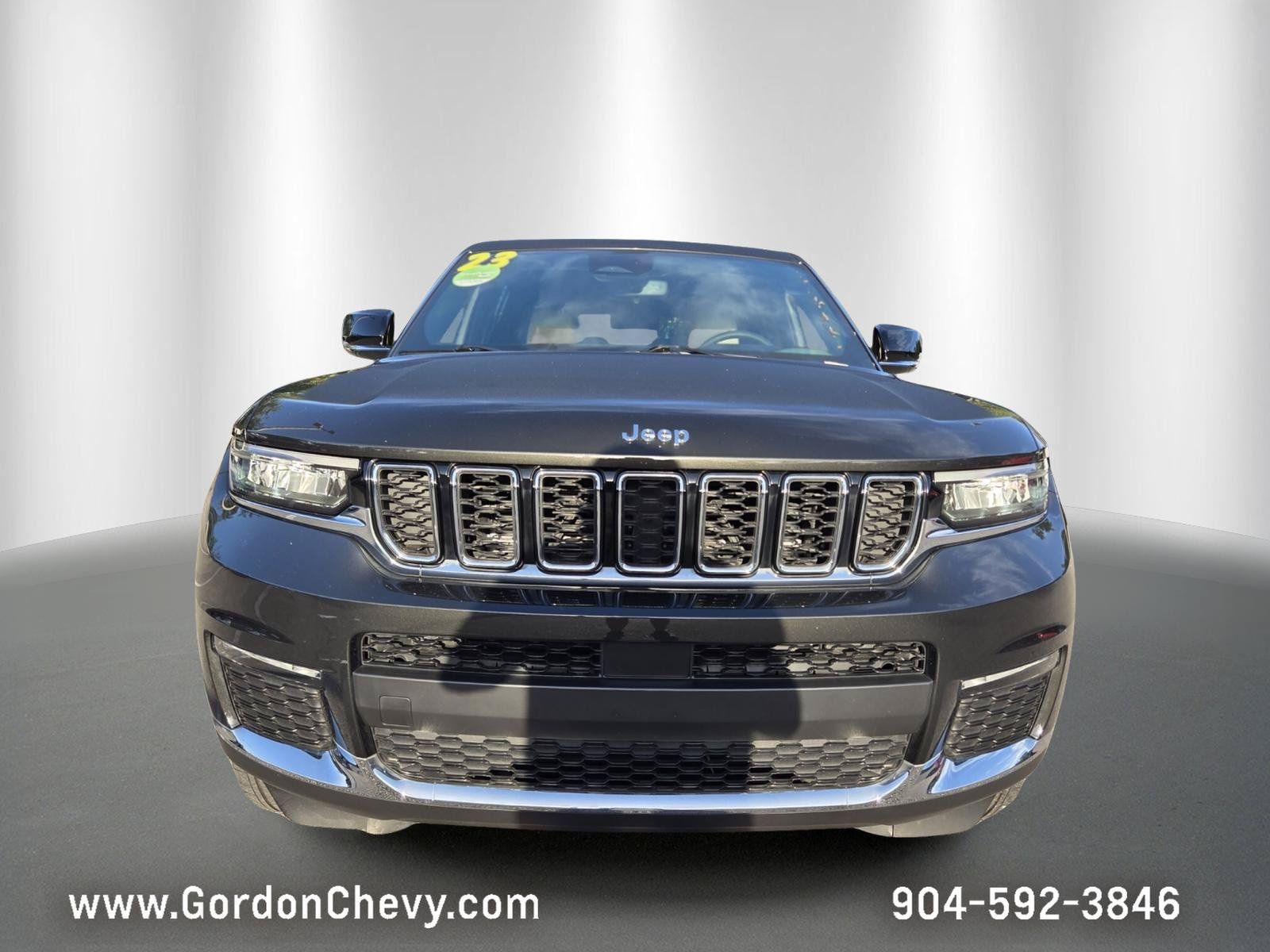 Used 2023 Jeep Grand Cherokee L Limited RWD image 9