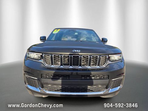 Used 2023 Jeep Grand Cherokee L Limited RWD image 9