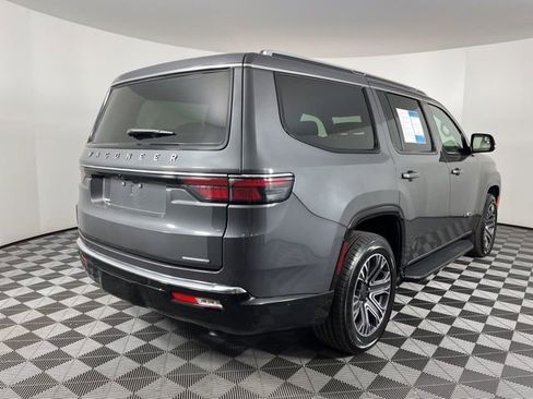 Used 2024 Jeep Wagoneer Series II w/ Flexible Seating Group image 10