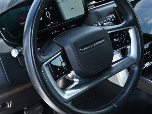 Used 2023 Land Rover Range Rover SE AWD/4WD image 26