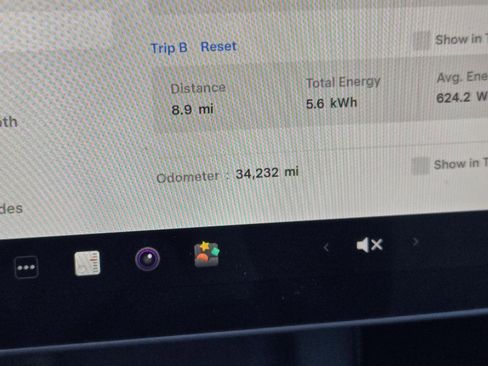 Used 2023 Tesla Model Y Performance image 12