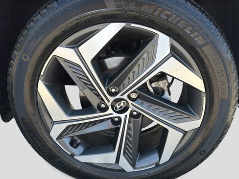 Certified 2024 Hyundai Tucson Limited AWD/4WD image 14