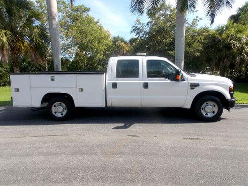 Used 2009 Ford F350 XL image 9
