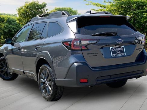 Used 2025 Subaru Outback Onyx Edition XT AWD/4WD image 4