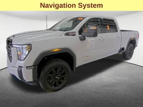 Used 2025 GMC Sierra 2500 AT4 AWD/4WD image 4