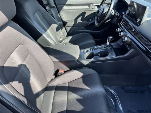 Used 2022 Honda Civic Sport image 5