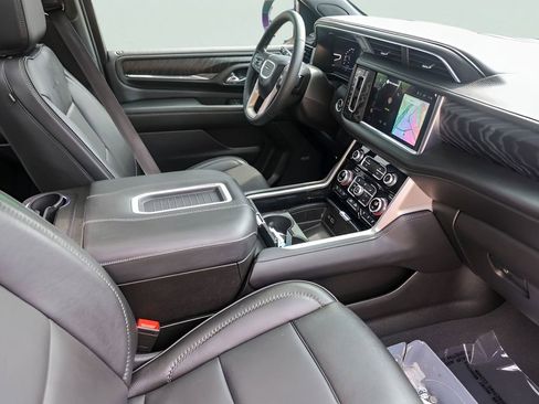 Used 2023 GMC Yukon Denali AWD/4WD image 35