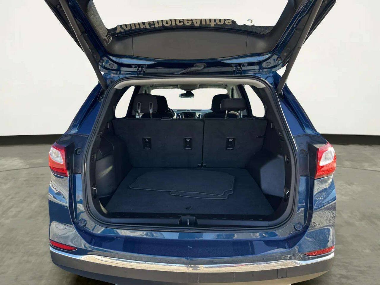 Used 2019 Chevrolet Equinox LT AWD/4WD image 13