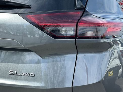 Used 2026 Nissan Rogue SL image 26