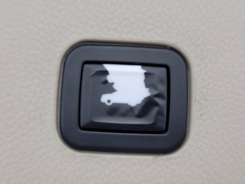 Used 2015 Cadillac SRX Luxury image 35