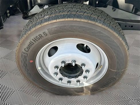 New 2025 Ford F550 2WD Crew Cab Super Duty image 19