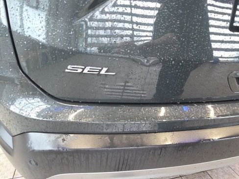 Certified 2024 Ford Edge SEL w/ Convenience Package image 12