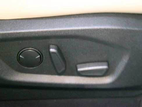 Used 2021 Ford Edge Titanium w/ Cargo Accessory Package AWD/4WD image 11
