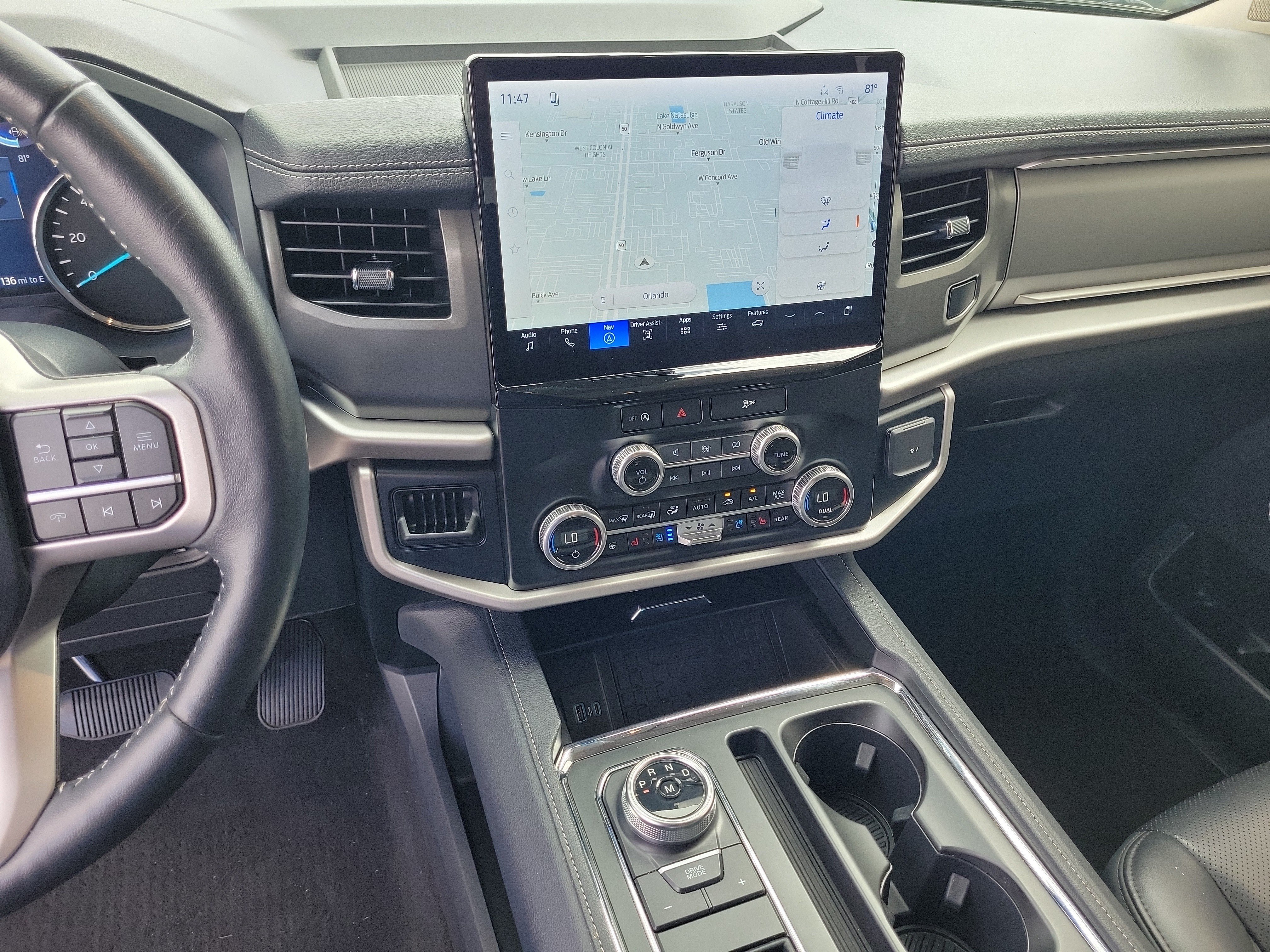 Used 2024 Ford Expedition XLT RWD image 22