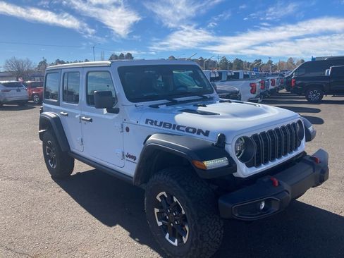 Used 2025 Jeep Wrangler Unlimited Rubicon image 1