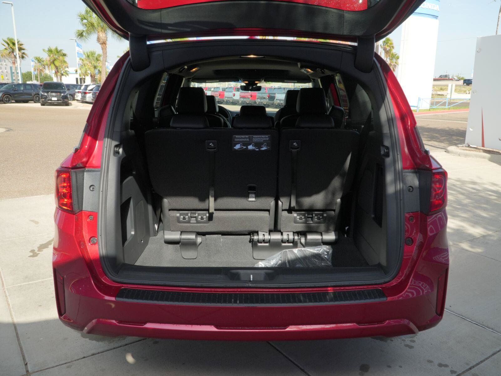 New 2026 Honda Odyssey Sport-L image 7