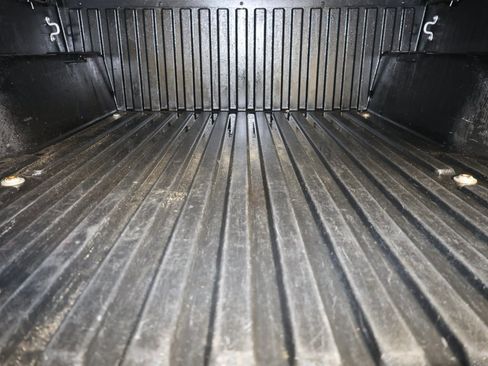 Used 2019 Toyota Tacoma TRD Off-Road image 16