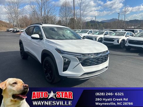 New 2025 Chevrolet Trax LT w/ LT Convenience Package FWD image 26