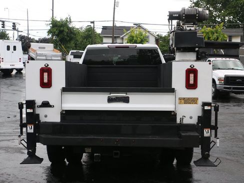 Used 2023 GMC Sierra 3500 Pro w/ Convenience Package AWD/4WD image 4