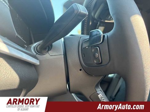 New 2025 Jeep Grand Cherokee L Laredo w/ Luxury Tech Group I image 11