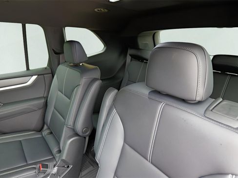 New 2026 GMC Acadia Elevation w/ Elevation Premium Package image 24