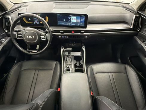 Used 2025 Kia Sorento S w/ Panoramic Sunroof Package FWD image 17