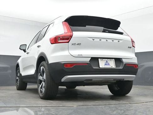 Used 2023 Volvo XC40 B5 Plus w/ Protection Package Premier AWD/4WD image 16