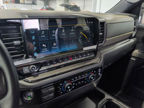 Used 2024 Chevrolet Silverado 1500 ZR2 w/ Technology Package image 12