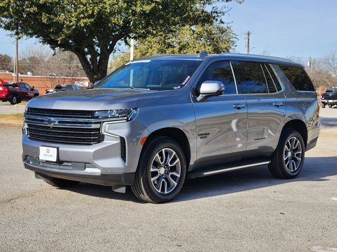 Used 2021 Chevrolet Tahoe LT w/ Luxury Package image 3