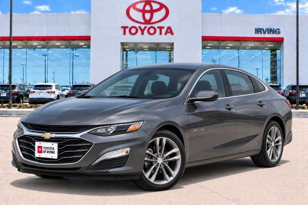 Used 2024 Chevrolet Malibu LT FWD image 1