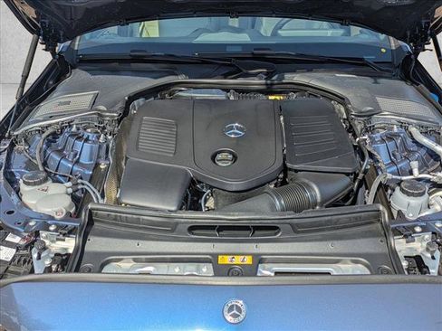 Used 2025 Mercedes-Benz C 300 Sedan image 17