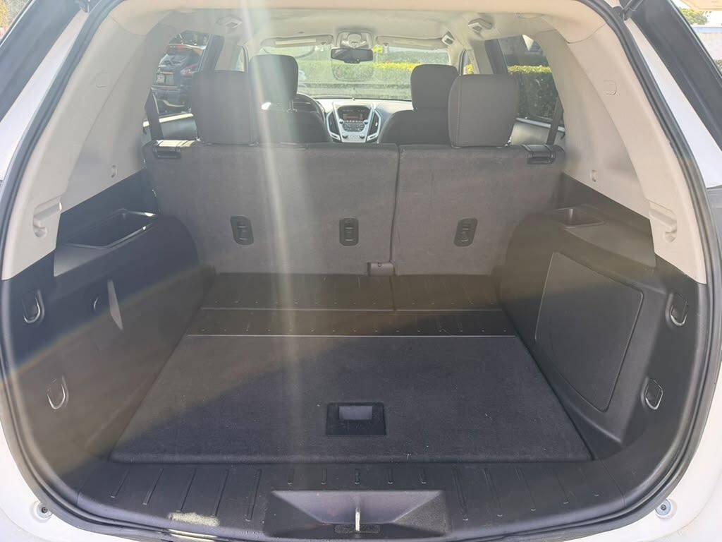 Used 2013 GMC Terrain SLE w/ LPO, Chrome Package FWD image 5