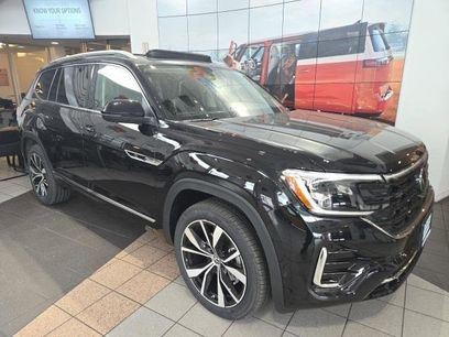 New 2025 Volkswagen Atlas SEL Premium R-Line