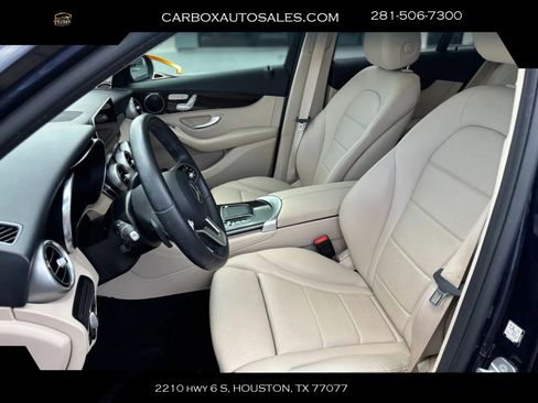 Used 2021 Mercedes-Benz GLC 300 image 13