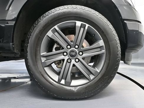 Used 2023 Ford F150 Lariat w/ Equipment Group 502A High AWD/4WD image 18