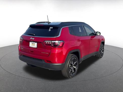 Used 2025 Jeep Compass Limited image 14