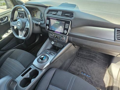 Used 2024 Nissan Leaf S FWD image 13