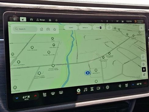 Used 2022 Rivian R1T Adventure image 20