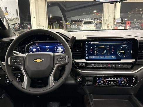 New 2026 Chevrolet Silverado 3500 High Country w/ Technology Package image 16