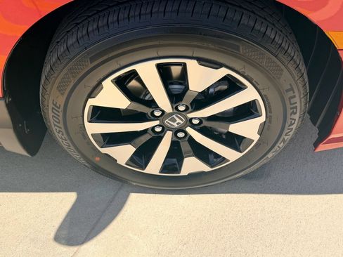 New 2026 Honda Odyssey EX-L image 11