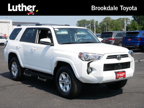 Used 2024 Toyota 4Runner SR5 Premium w/ Moonroof Package AWD/4WD image 1