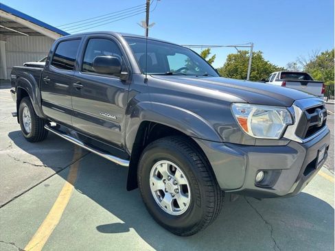 Used 2013 Toyota Tacoma PreRunner image 6