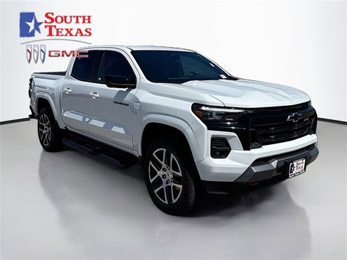 Used 2024 Chevrolet Colorado Z71 w/ Z71 Convenience Package 2 image 1