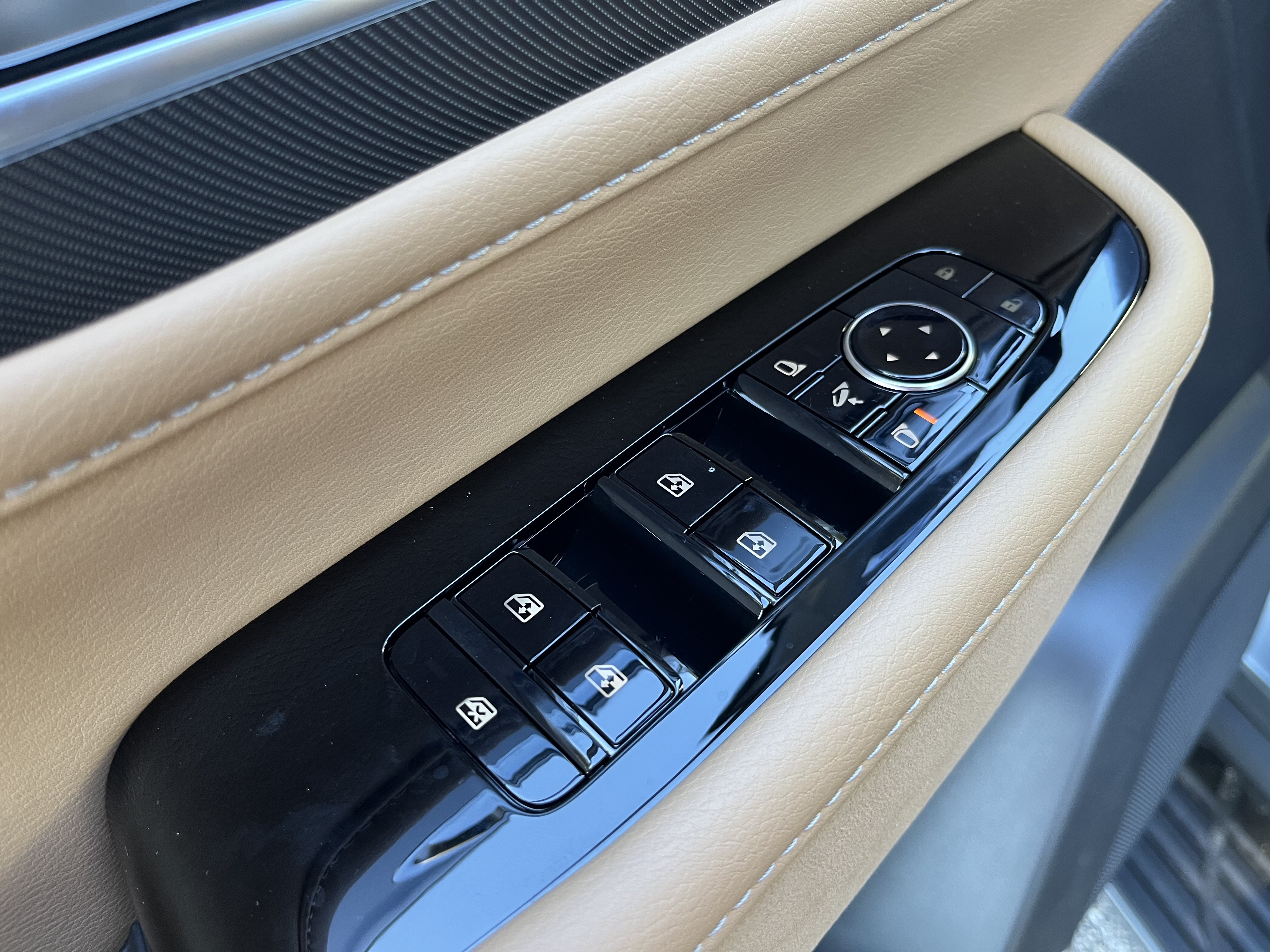 New 2027 INFINITI QX80 Luxe w/ Cargo Package RWD image 11