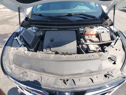 Certified 2024 Buick Enclave Essence AWD/4WD image 28