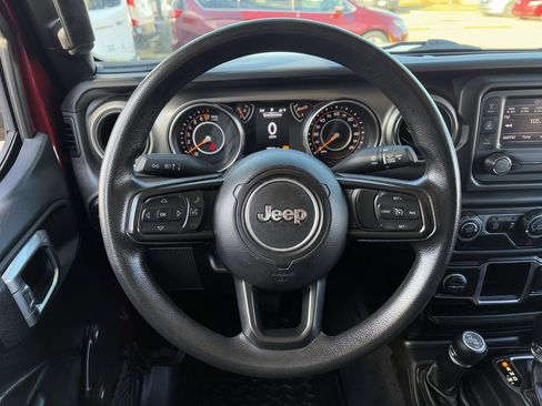 Used 2021 Jeep Gladiator Sport image 14