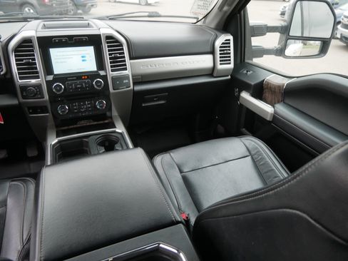 Used 2017 Ford F350 Lariat w/ Chrome Package AWD/4WD image 11