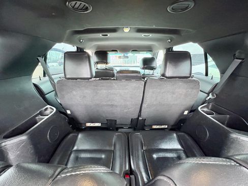 Used 2015 Ford Explorer XLT w/ Equipment Group 202B image 27
