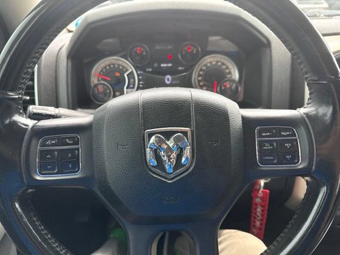 Used 2019 RAM 1500 Classic SLT AWD/4WD image 7